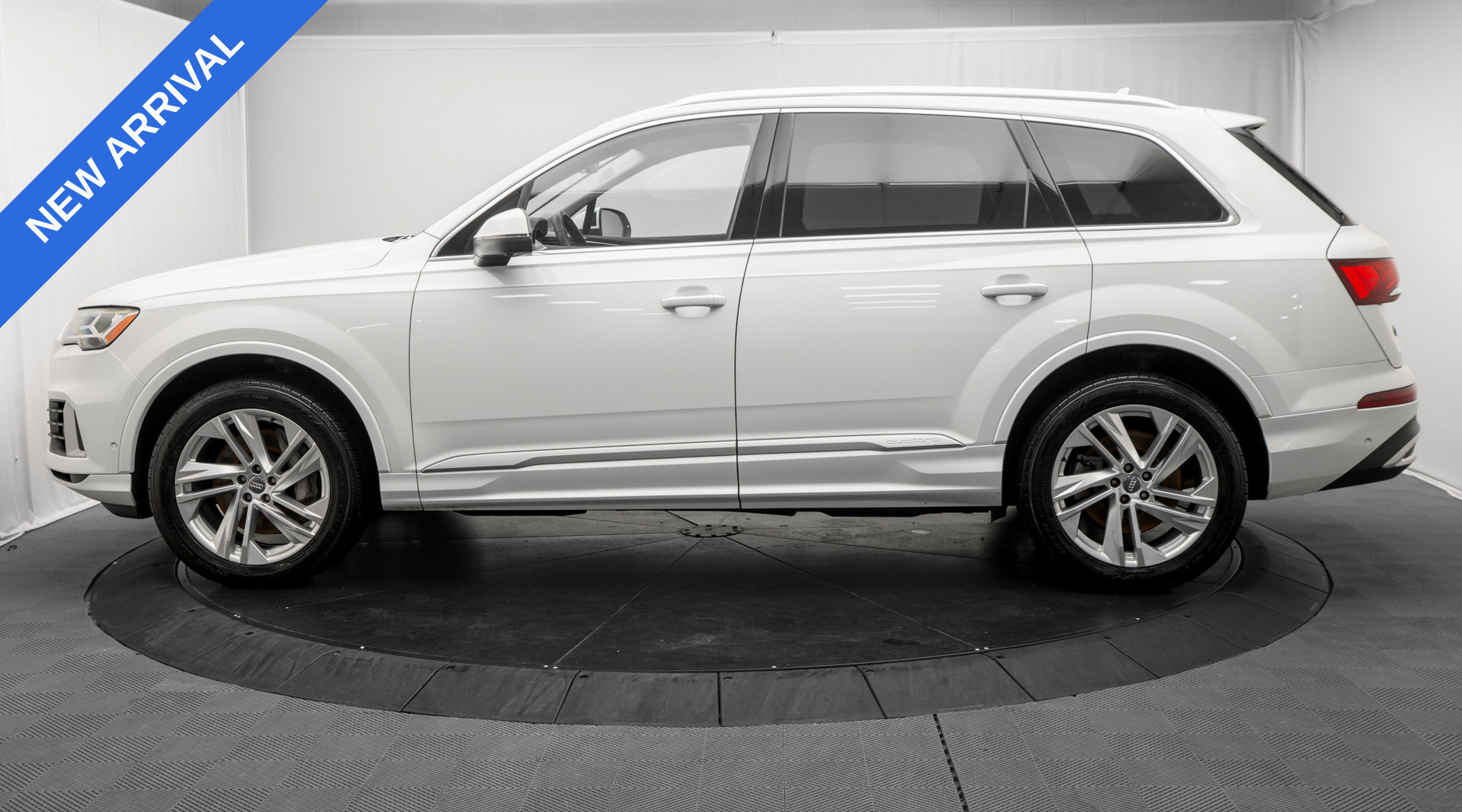 Used 2020 Audi Q7 3.0T Premium Plus AWD/4WD image 4