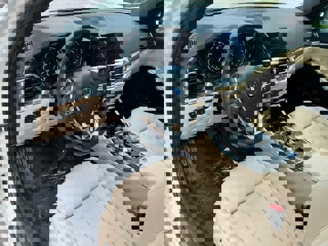 Used 2020 BMW 330i xDrive Sedan w/ Driving Assistance Package image 19