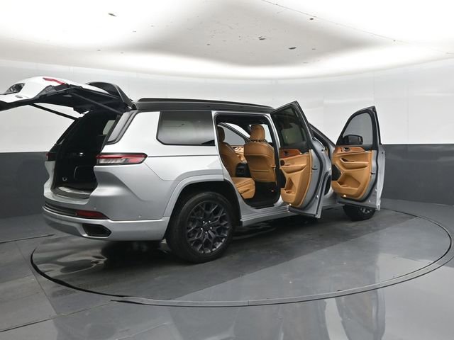 Used 2023 Jeep Grand Cherokee L Summit AWD/4WD image 50