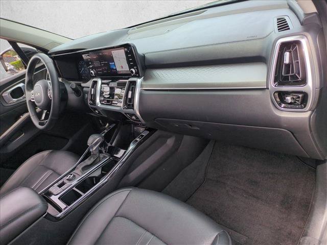 Used 2023 Kia Sorento SX AWD/4WD image 24