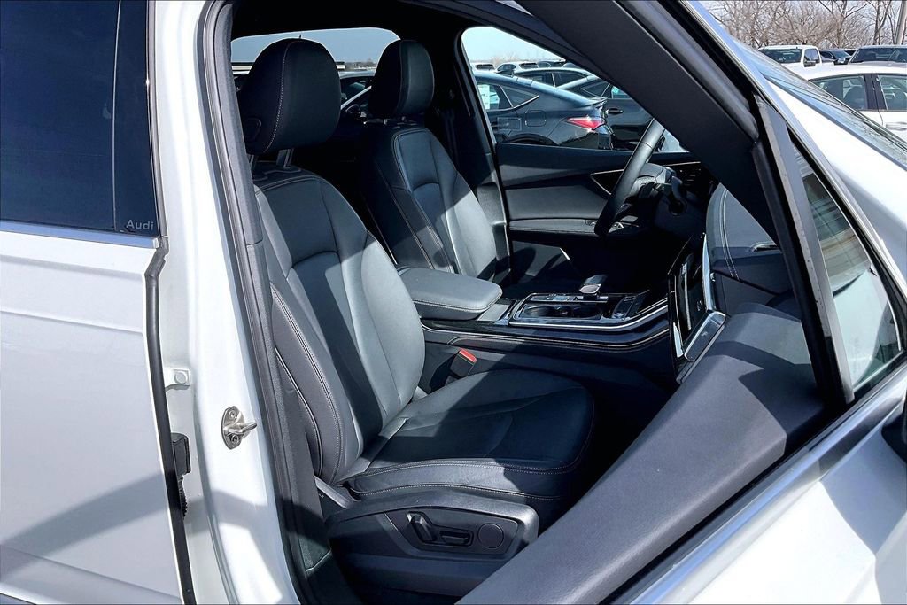 Used 2025 Audi Q7 3.0T Premium Plus image 10