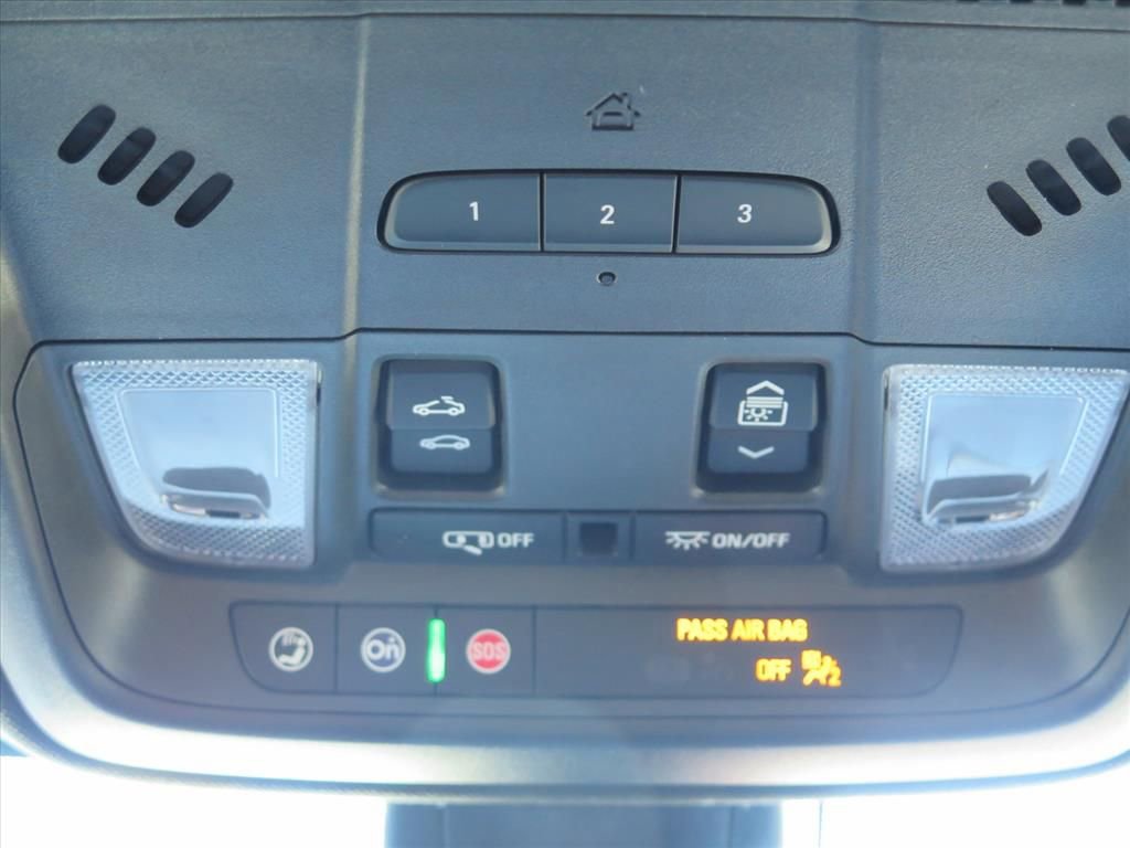 Used 2025 Cadillac XT5 Premium Luxury image 20