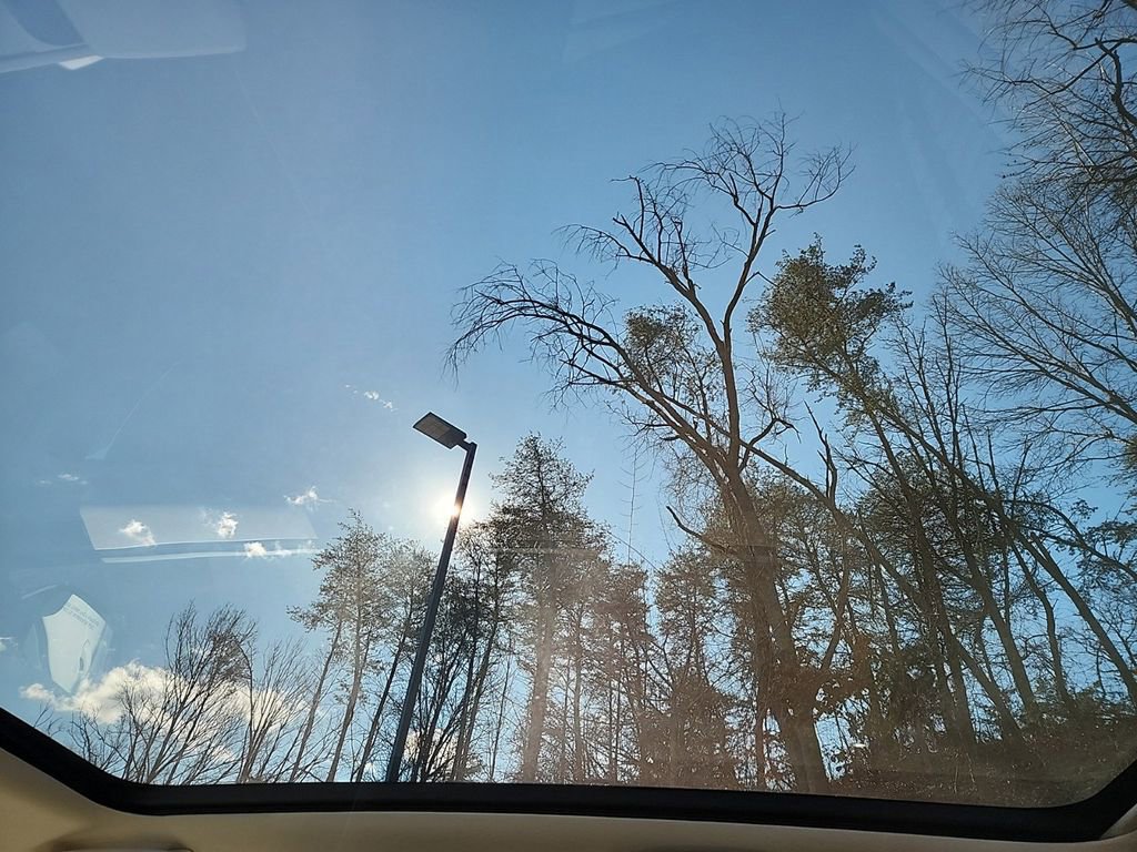 Certified 2025 Land Rover Discovery Sport S image 27