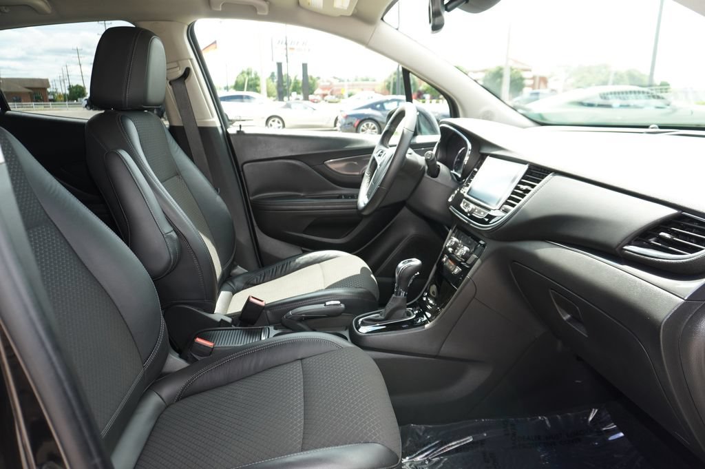 Used 2017 Buick Encore Sport Touring w/ Safety Package AWD/4WD image 28