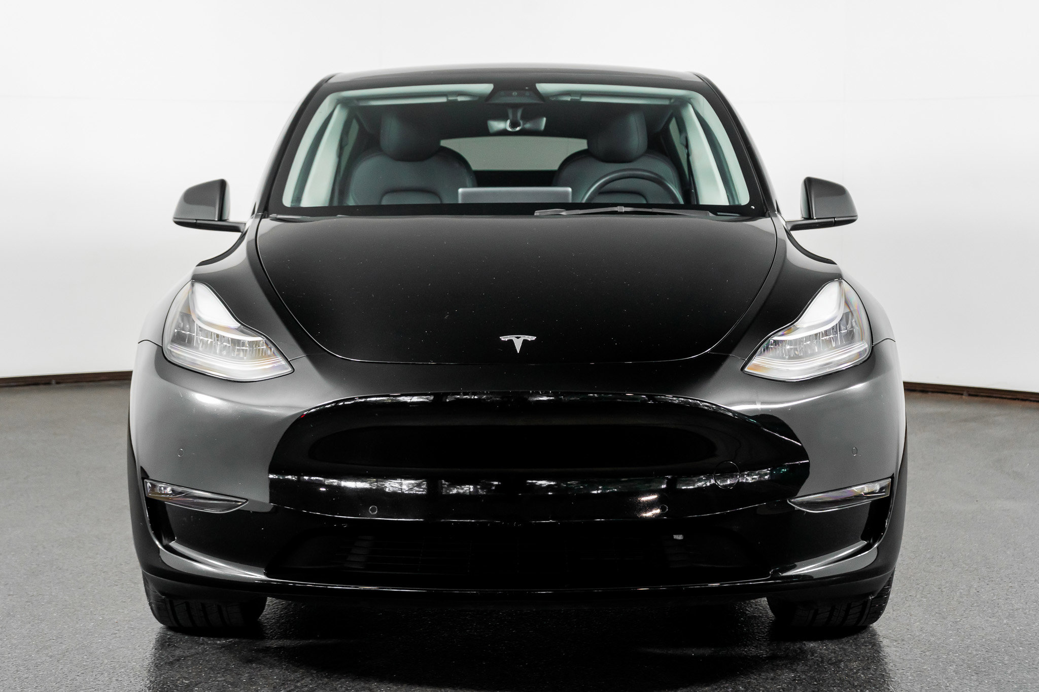 Used 2022 Tesla Model Y Long Range image 26