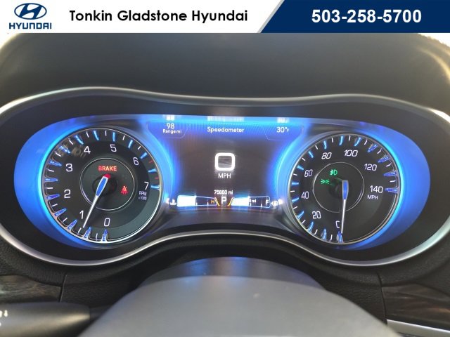 Used 2015 Chrysler 300 Limited w/ Driver Convenience Group image 12