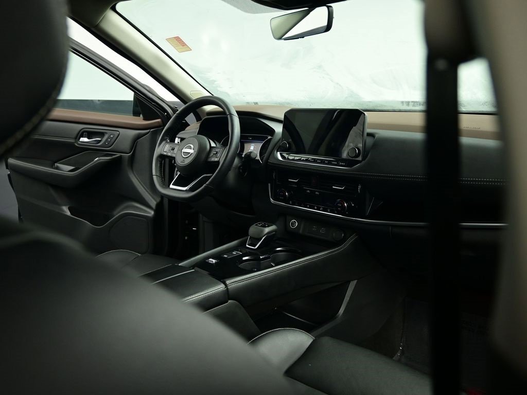 Used 2023 Nissan Rogue SL w/ SL Premium Package image 30