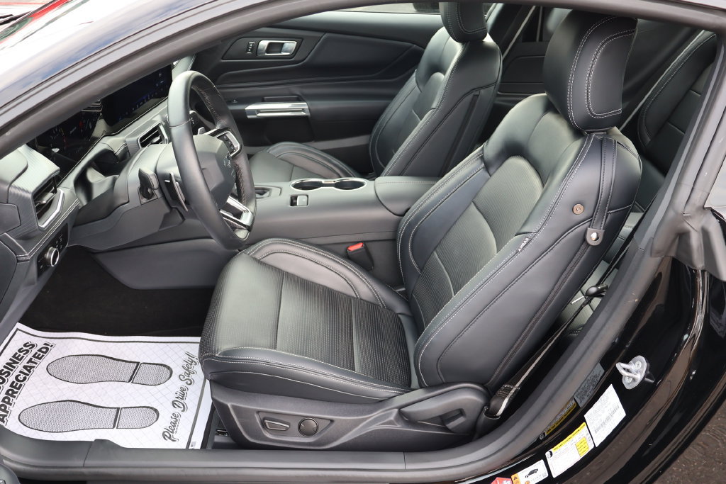 Used 2025 Ford Mustang GT Premium RWD image 19