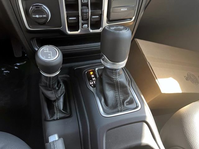New 2026 Jeep Wrangler Unlimited Sahara AWD/4WD image 6