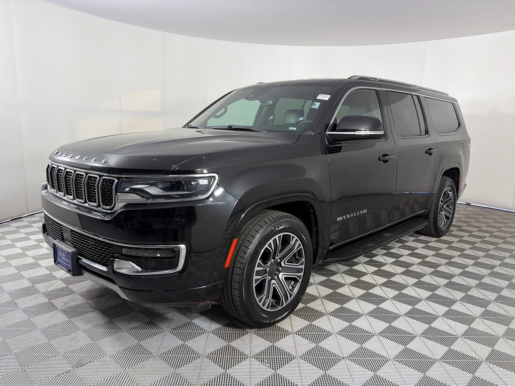 Used 2024 Jeep Wagoneer L Series II w/ Flexible Seating Group AWD/4WD image 3