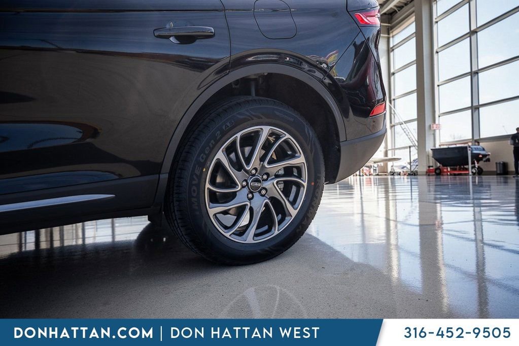 Used 2022 Lincoln Corsair AWD w/ Equipment Group 101A image 37