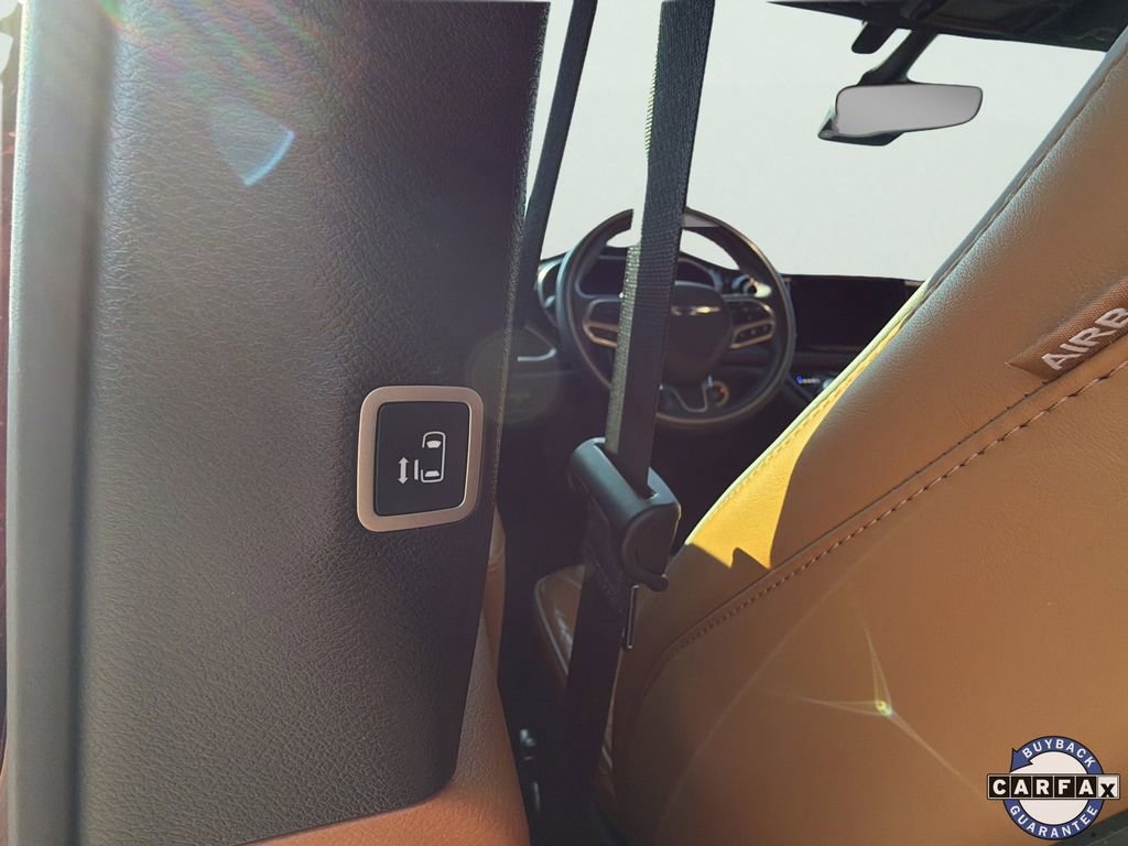 Used 2021 Chrysler Pacifica Pinnacle image 31