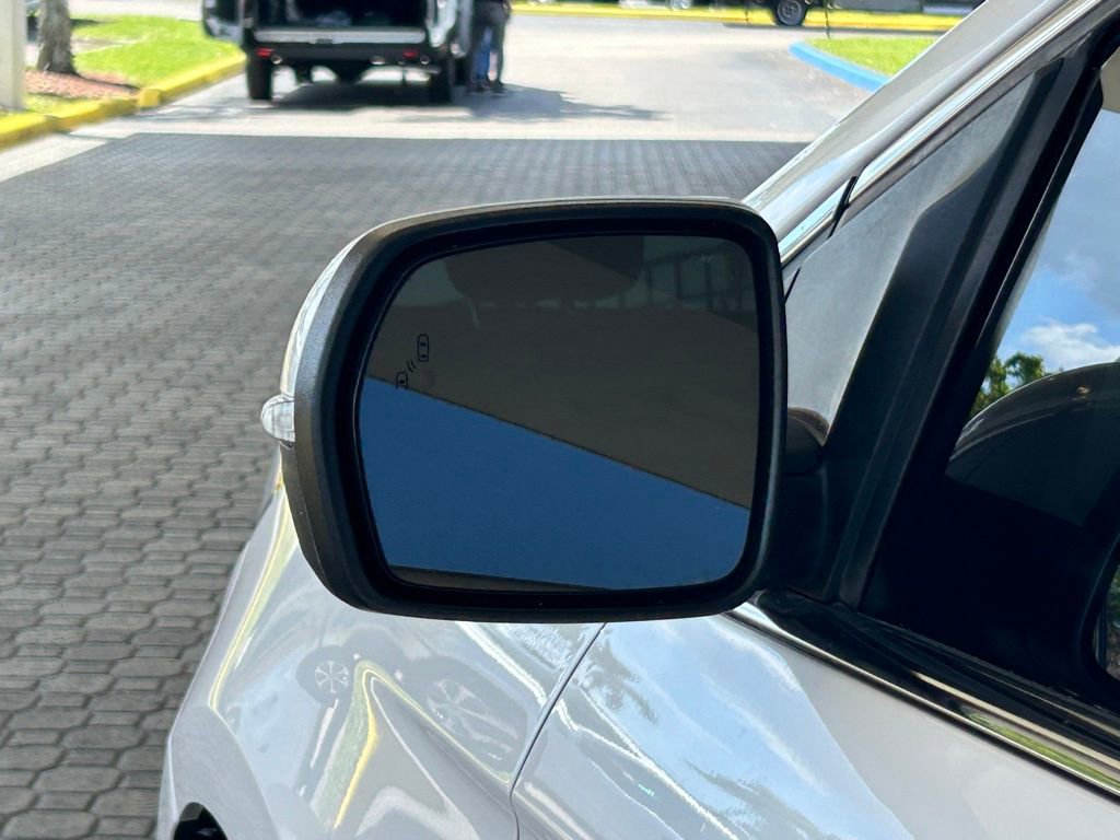 Used 2019 Ford Edge SEL w/ Equipment Group 201A FWD image 15