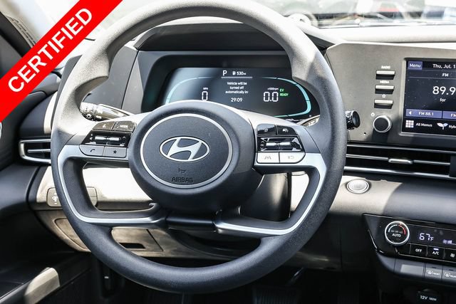 Certified 2025 Hyundai Elantra Hybrid FWD image 17