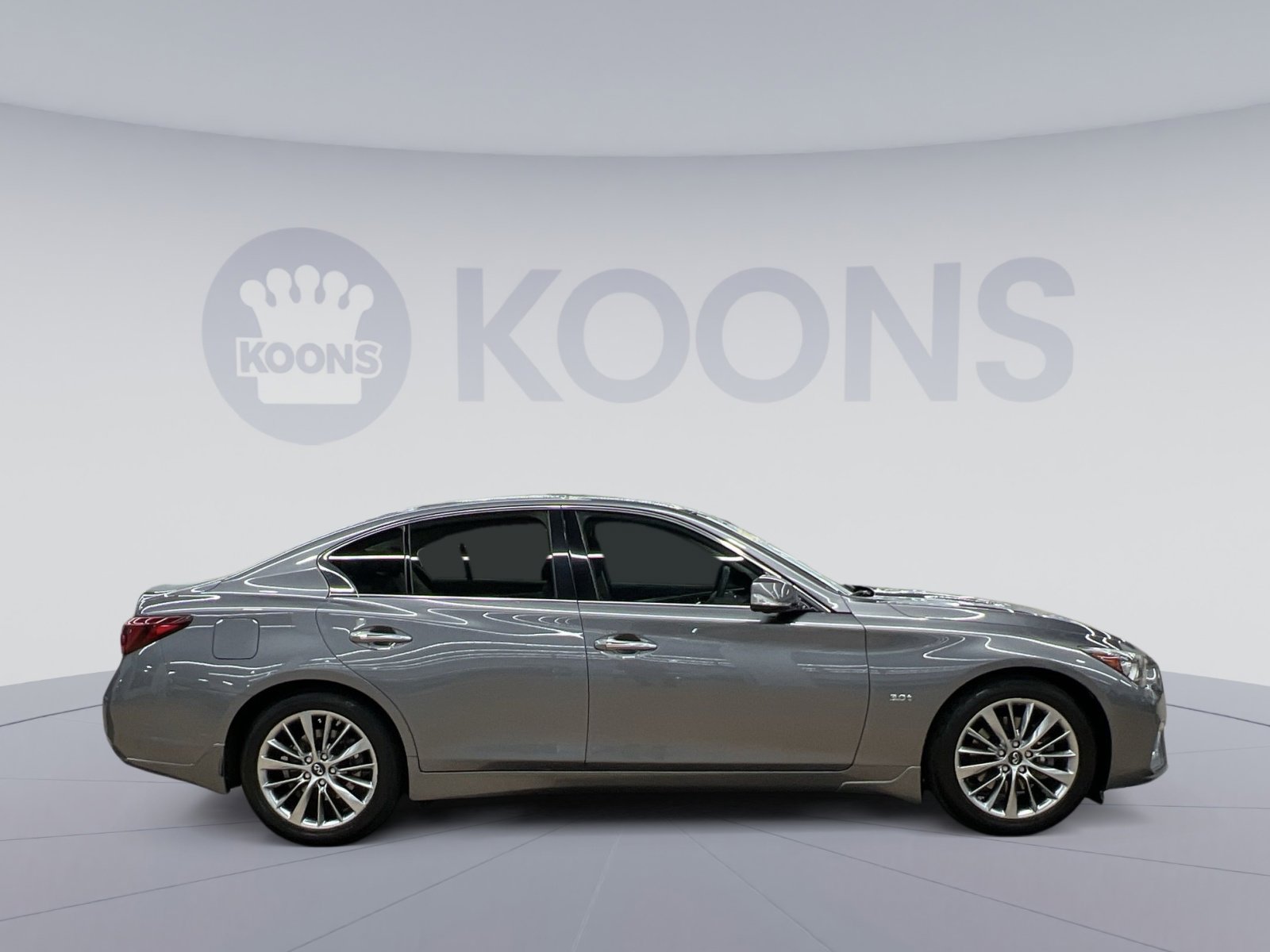 Used 2018 INFINITI Q50 Luxe w/ Essential Package (3.0T Luxe) image 7