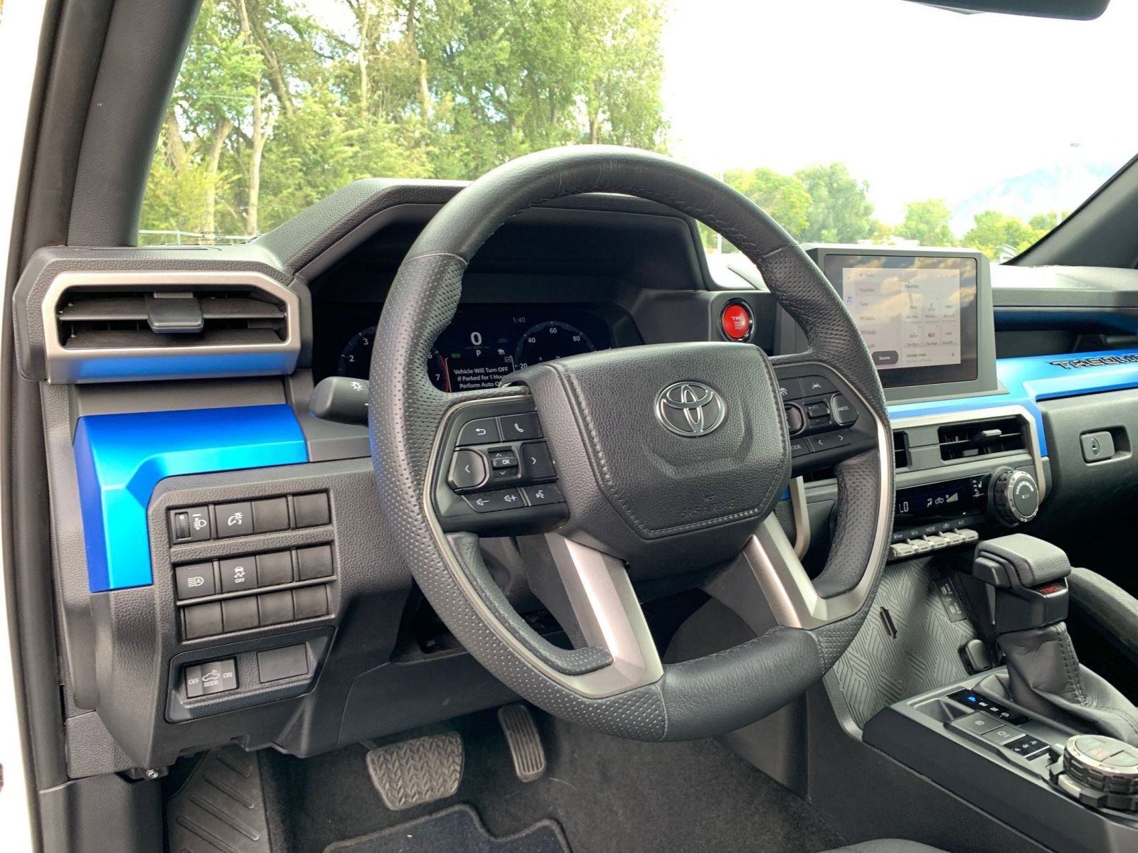 Used 2025 Toyota Tacoma SR image 33