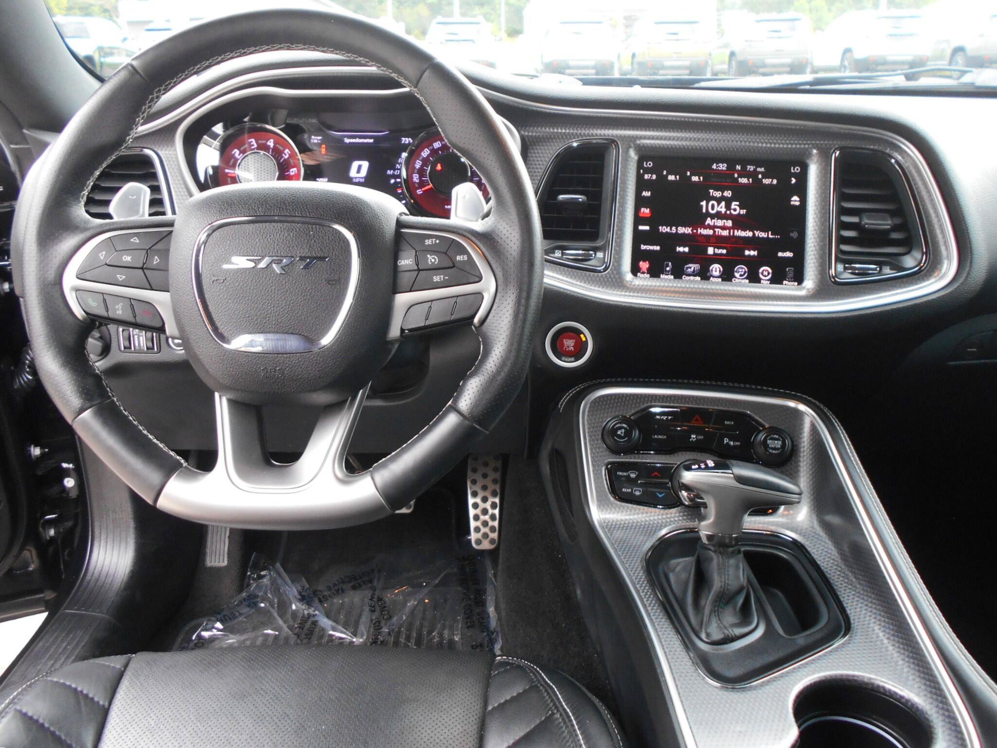 Used 2015 Dodge Challenger SRT Hellcat RWD image 4