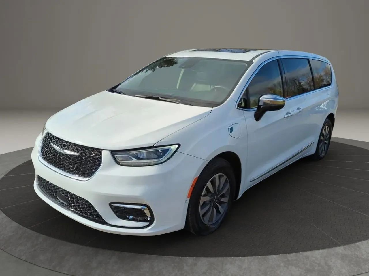 Used 2023 Chrysler Pacifica Limited