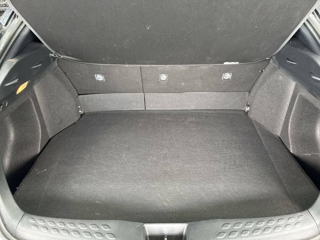 Used 2022 Toyota C-HR XLE FWD image 25