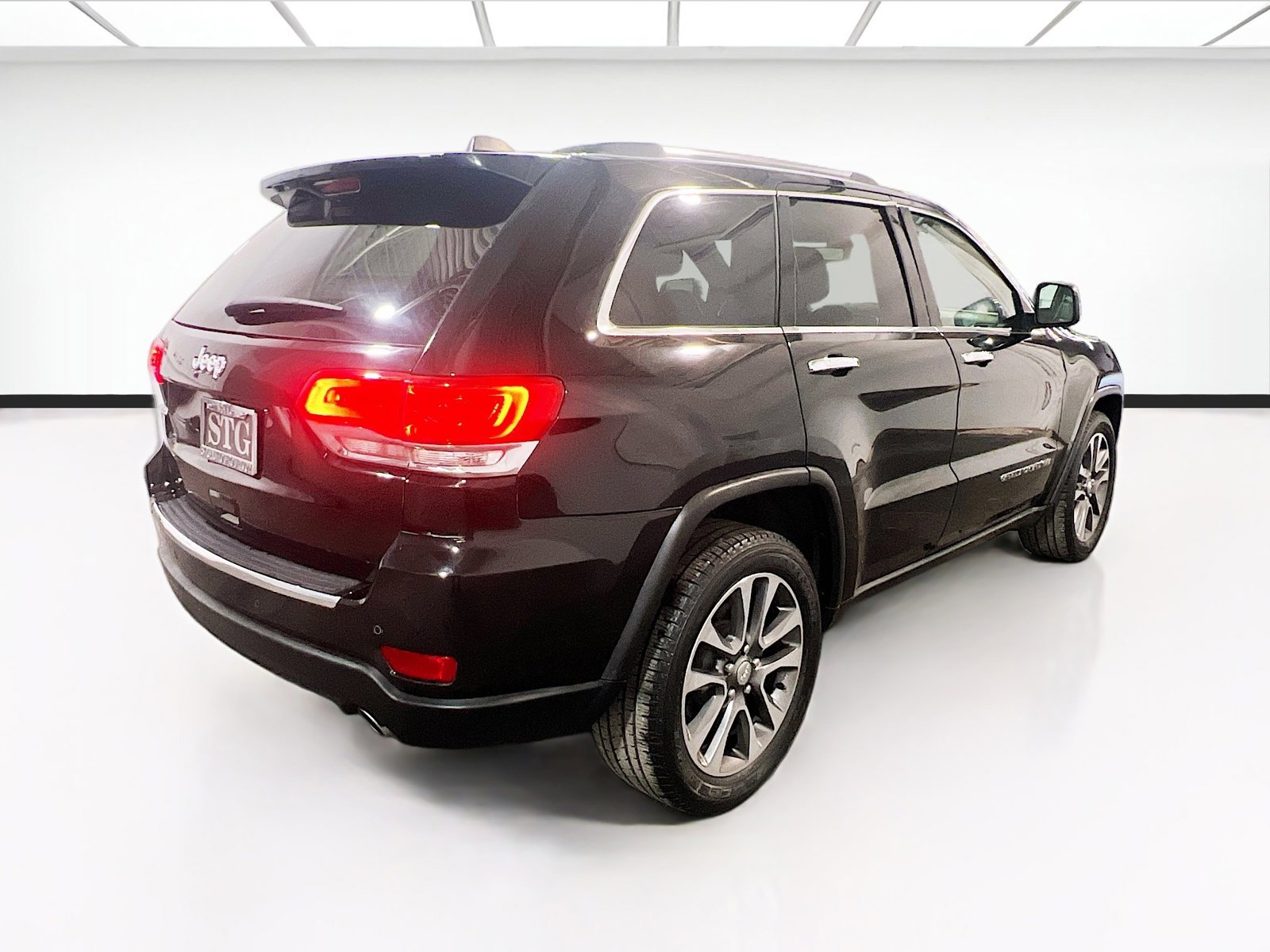 Used 2018 Jeep Grand Cherokee Limited image 4