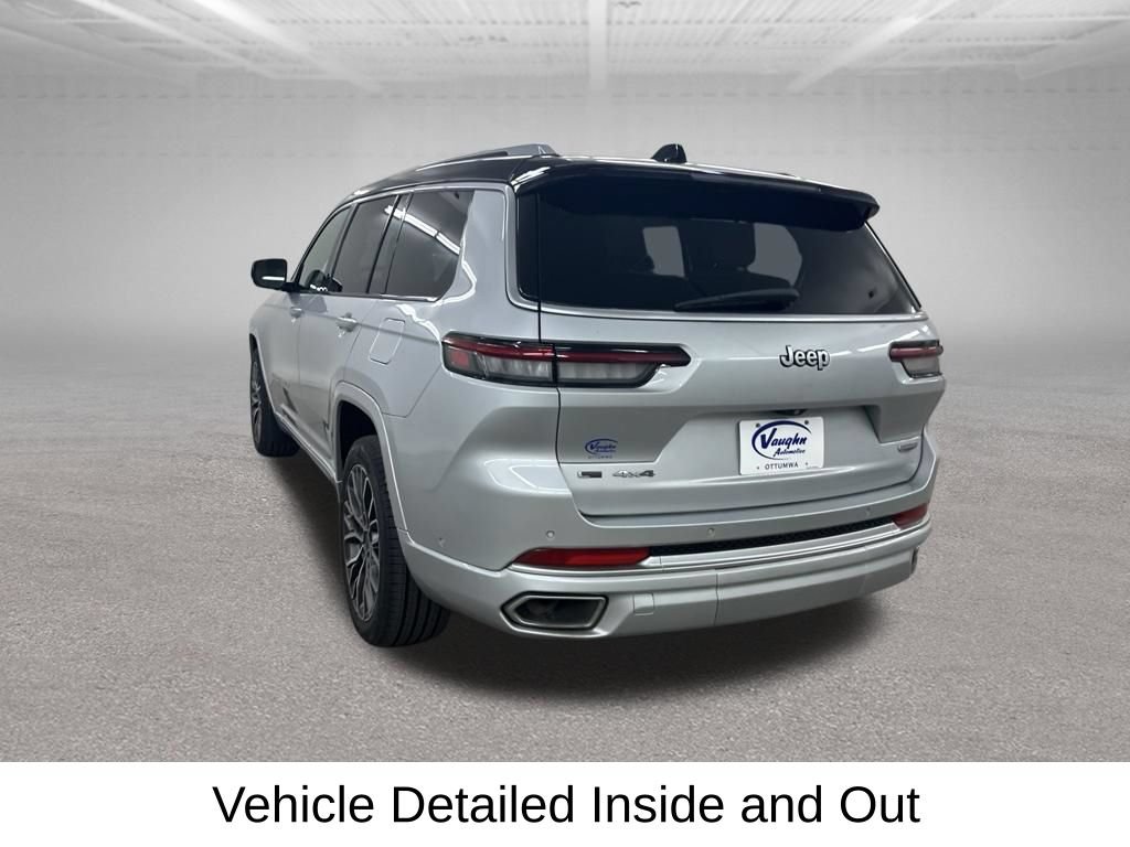 Used 2021 Jeep Grand Cherokee L Summit AWD/4WD image 11