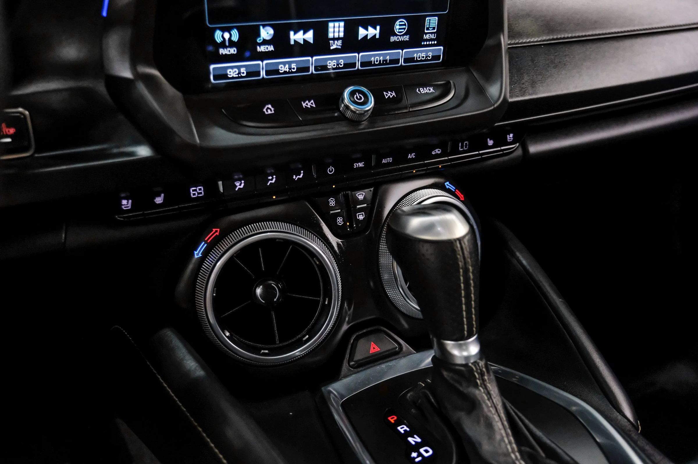 Used 2017 Chevrolet Camaro SS RWD image 29
