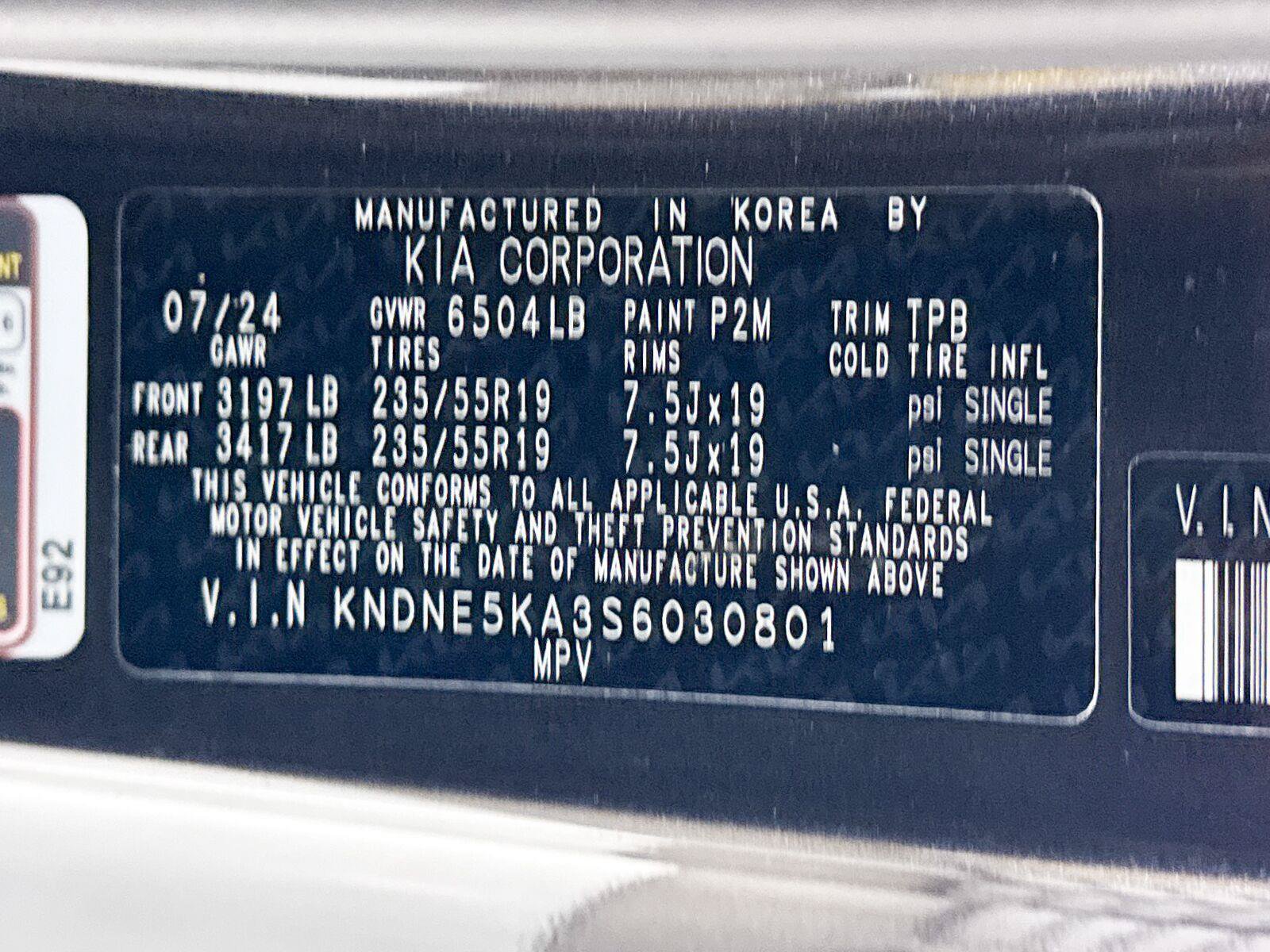 Used 2025 Kia Carnival SX FWD image 43