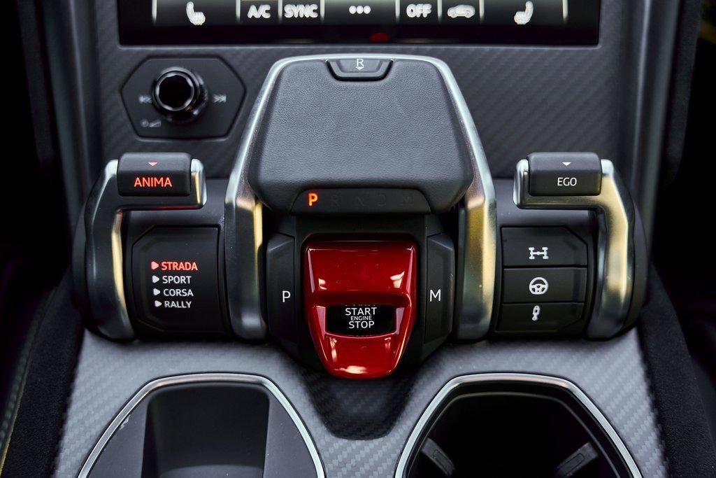 Used 2024 Lamborghini Urus Performante image 72