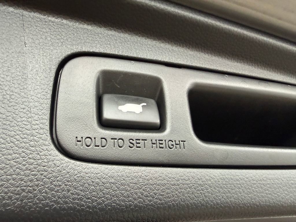 Used 2023 Honda CR-V EX-L image 19