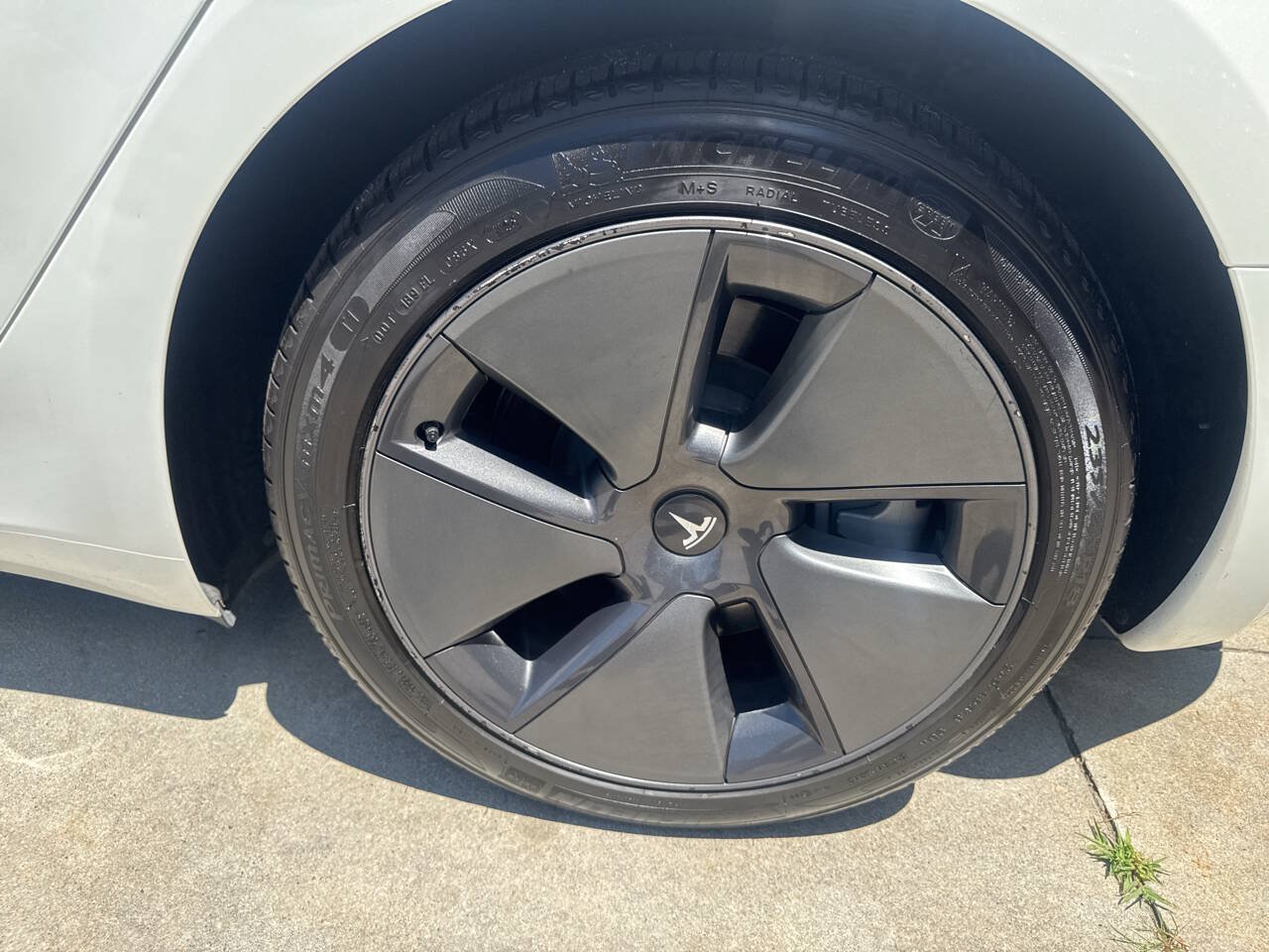 Used 2022 Tesla Model 3 Standard Range RWD image 25