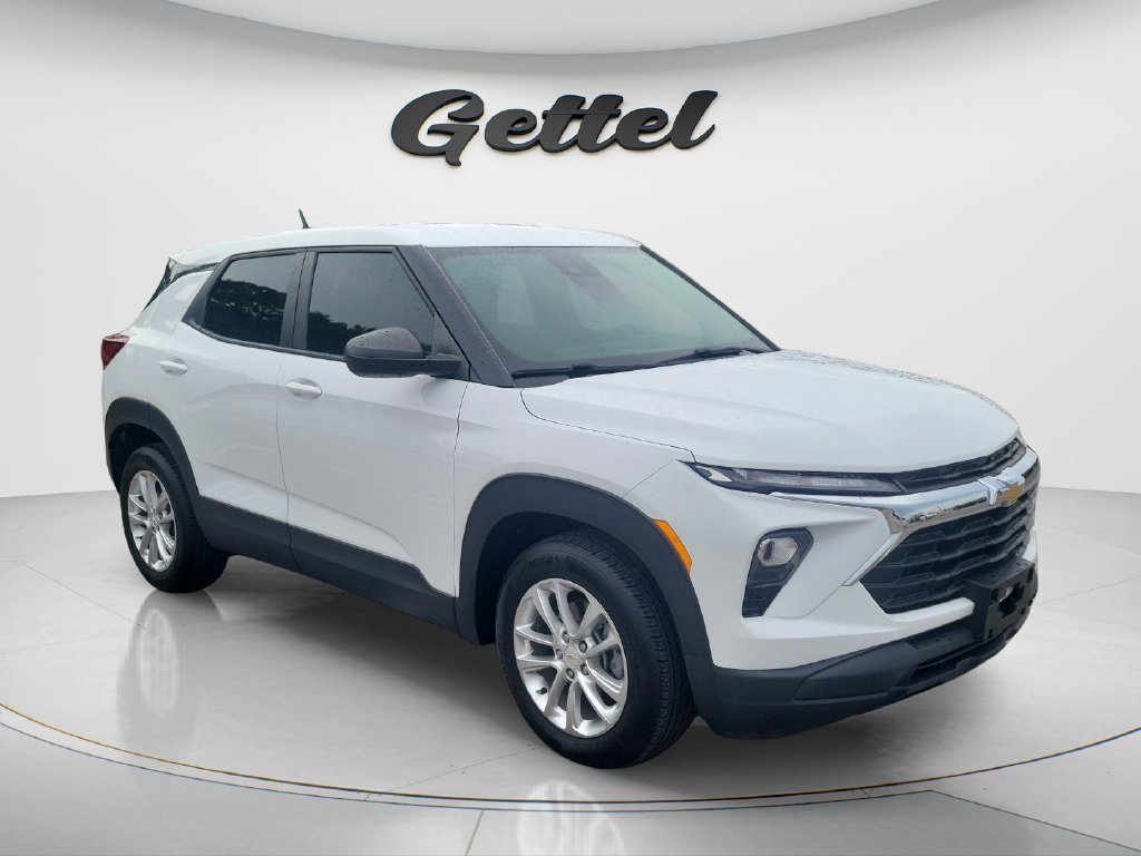 Used 2024 Chevrolet TrailBlazer LS FWD image 3