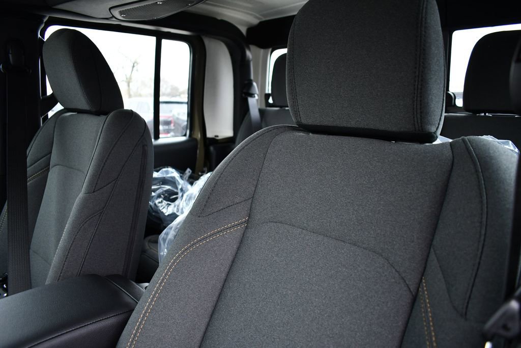 New 2026 Jeep Gladiator Sport image 13