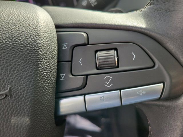 Used 2022 Cadillac XT4 Premium Luxury w/ Technology Package image 21