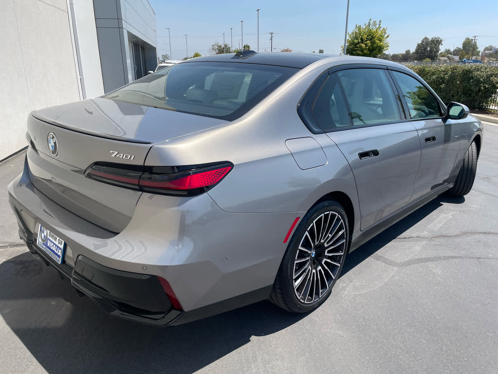 New 2025 BMW 740i w/ Executive Package image 5