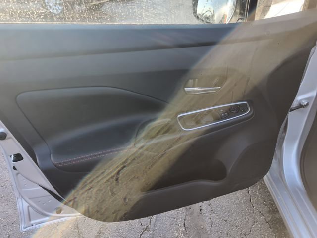 New 2025 Nissan Versa SR w/ Trunk Package image 15