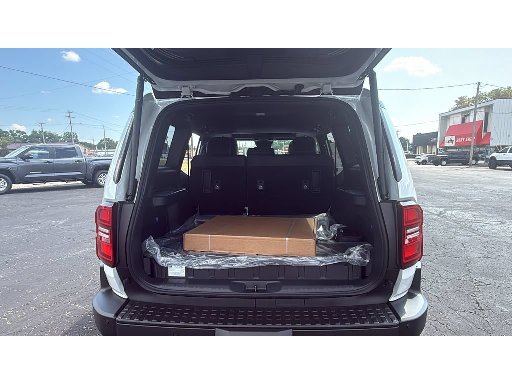 New 2027 Toyota Land Cruiser AWD/4WD image 7