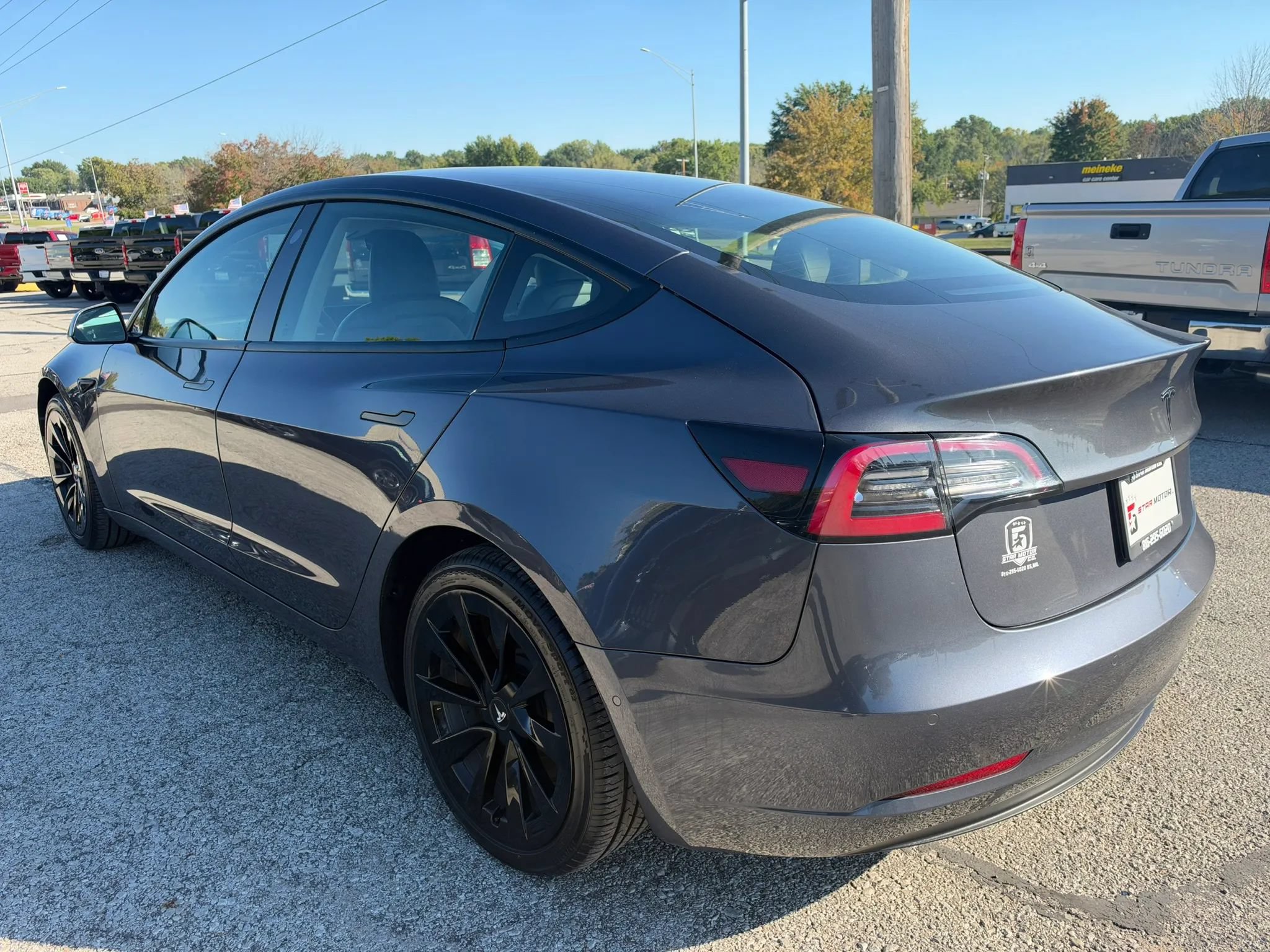 Used 2022 Tesla Model 3 Standard Range RWD image 6