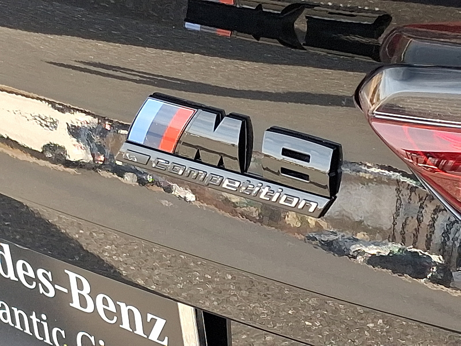 Used 2022 BMW M8 Competition w/ M Carbon Exterior Package image 33