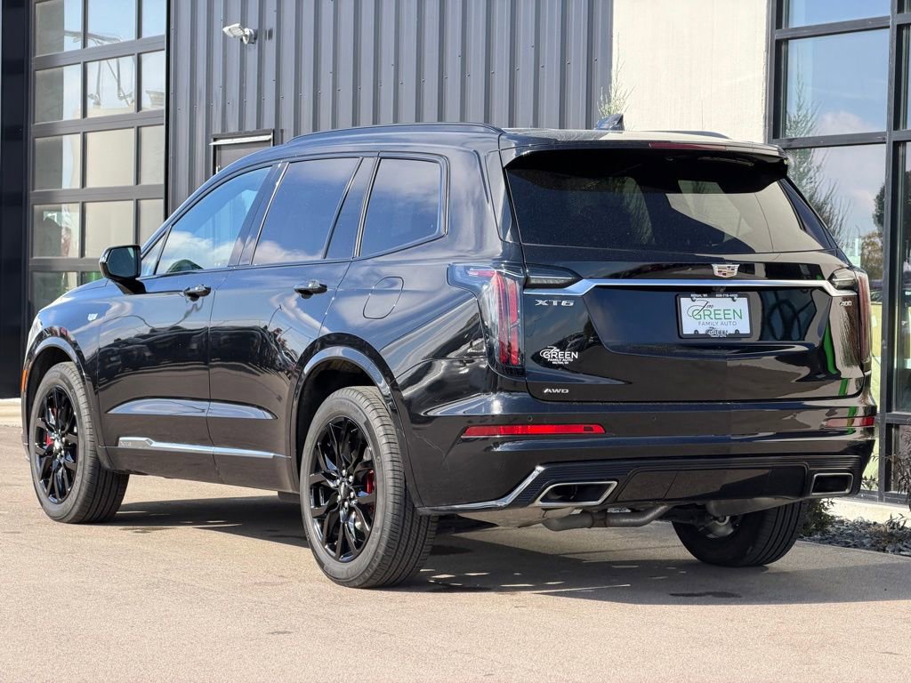 Used 2024 Cadillac XT6 Sport image 3