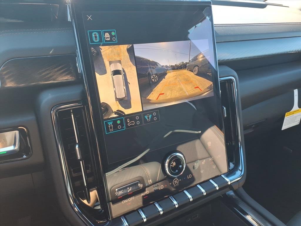 New 2026 GMC Yukon XL AT4 image 22