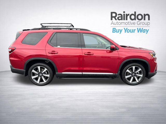 Used 2025 Honda Pilot Touring image 8