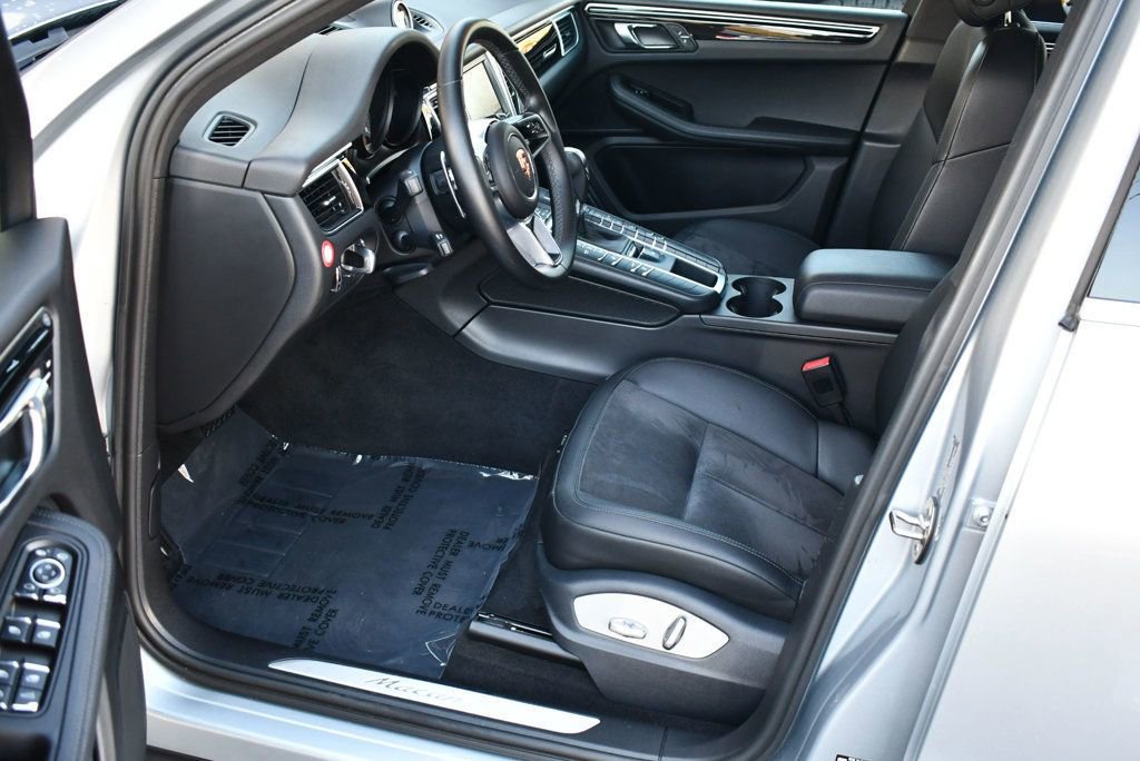 Used 2016 Porsche Macan S image 41