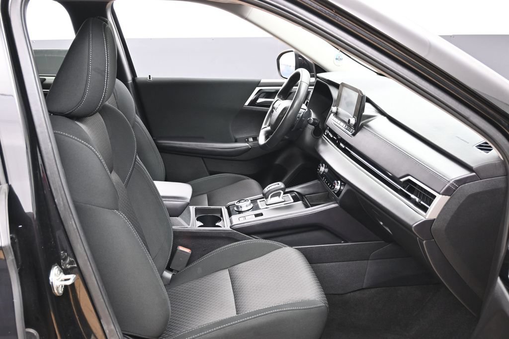 Used 2024 Mitsubishi Outlander ES AWD/4WD image 35