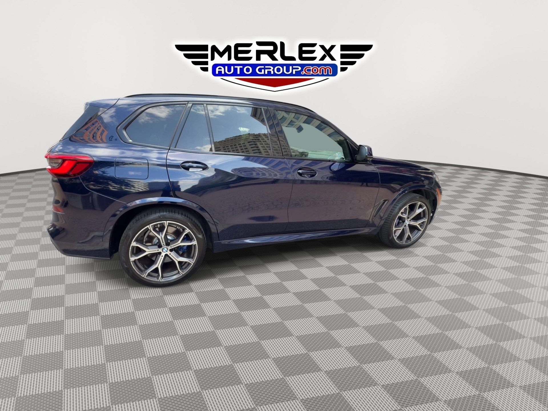 Used 2020 BMW X5 xDrive40i w/ M Sport Package AWD/4WD image 8