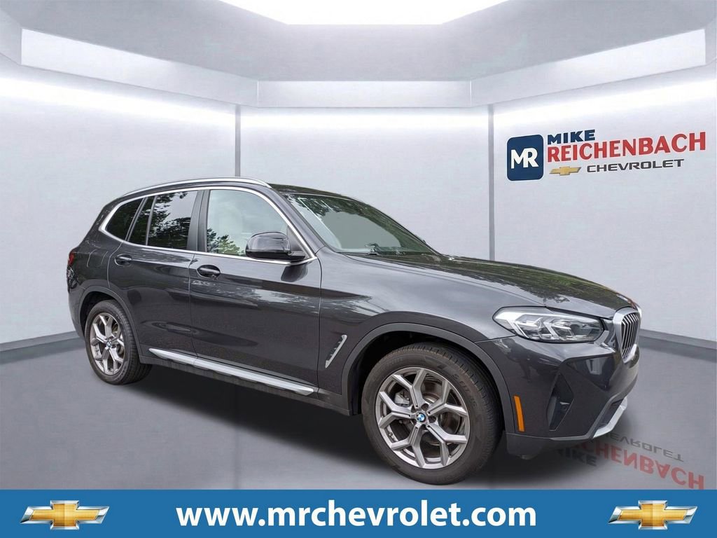 Used 2022 BMW X3 xDrive30i AWD/4WD image 1