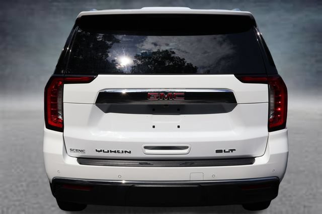 Used 2023 GMC Yukon SLT w/ SLT Luxury Package AWD/4WD image 24
