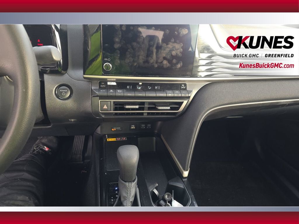 Used 2025 Toyota Camry LE image 22