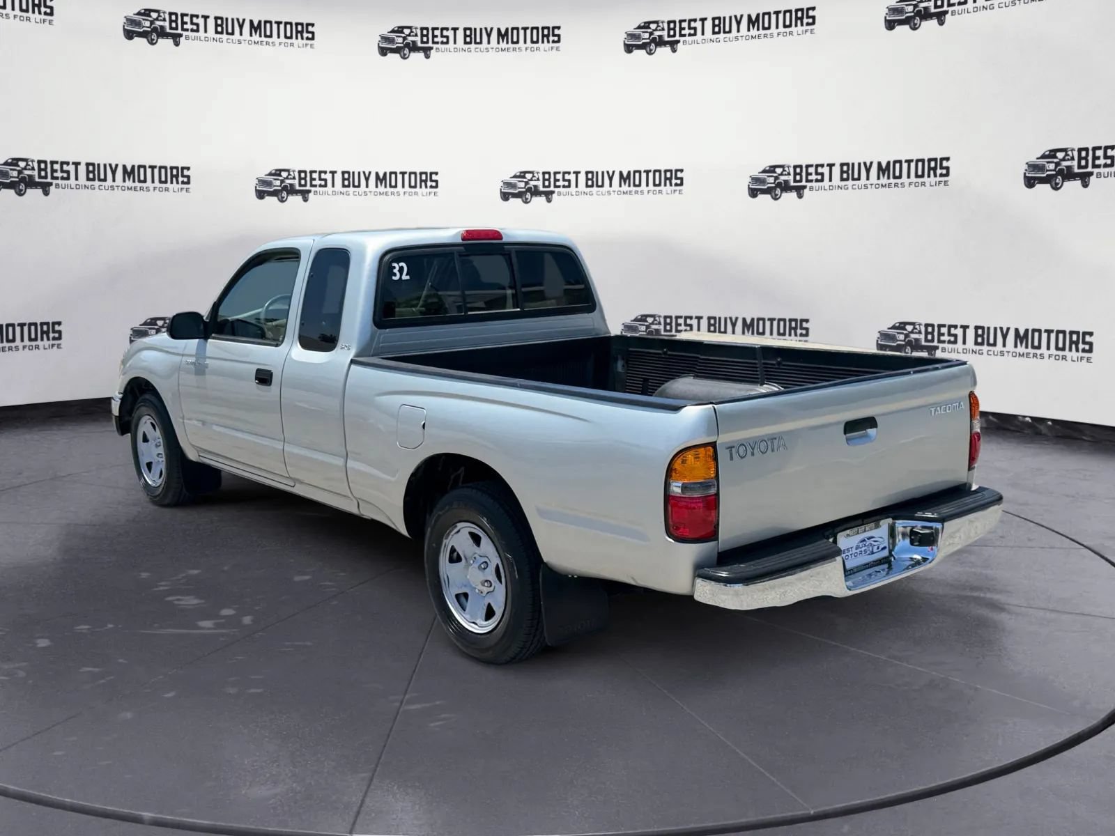 Used 2004 Toyota Tacoma 2WD Xtracab w/ Convenience Pkg image 6