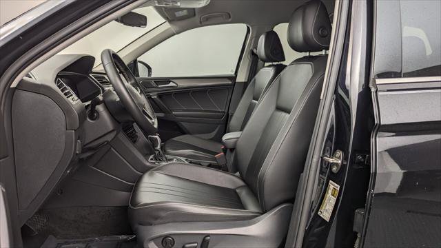Used 2022 Volkswagen Tiguan SE image 14