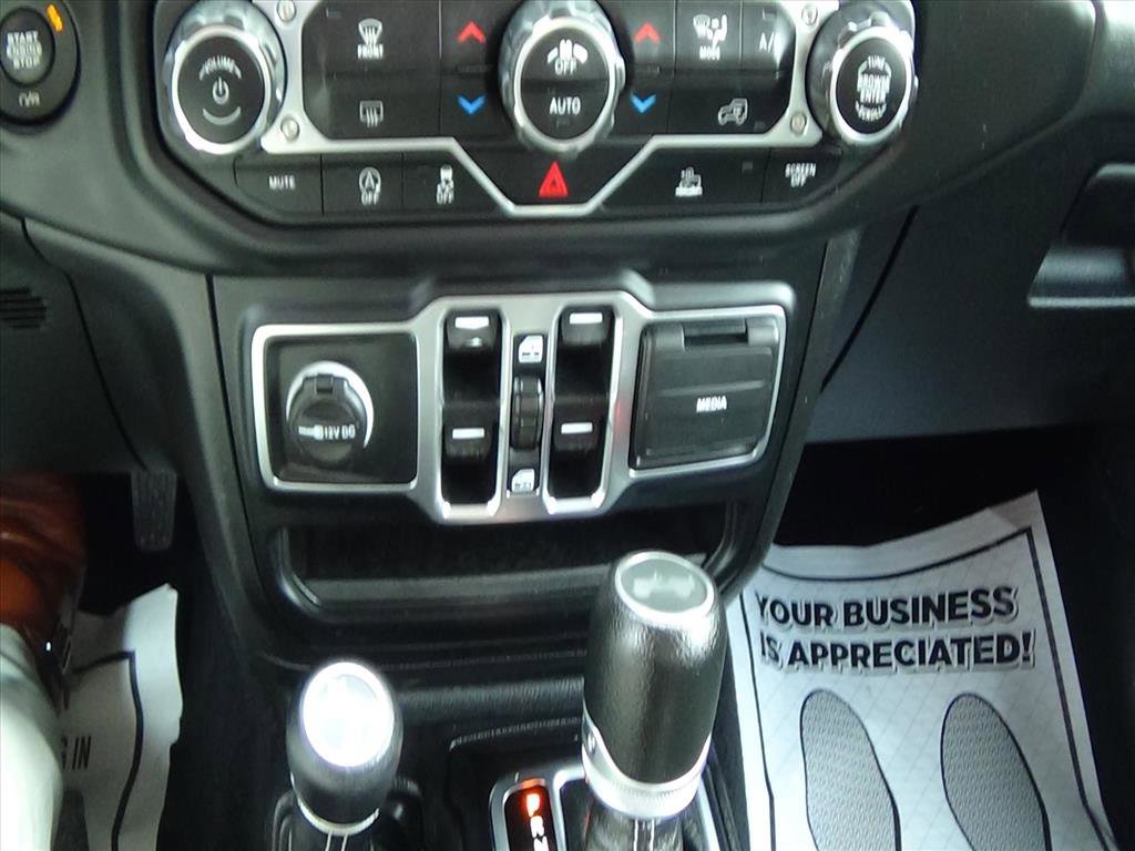 Used 2021 Jeep Wrangler Unlimited Sahara image 23